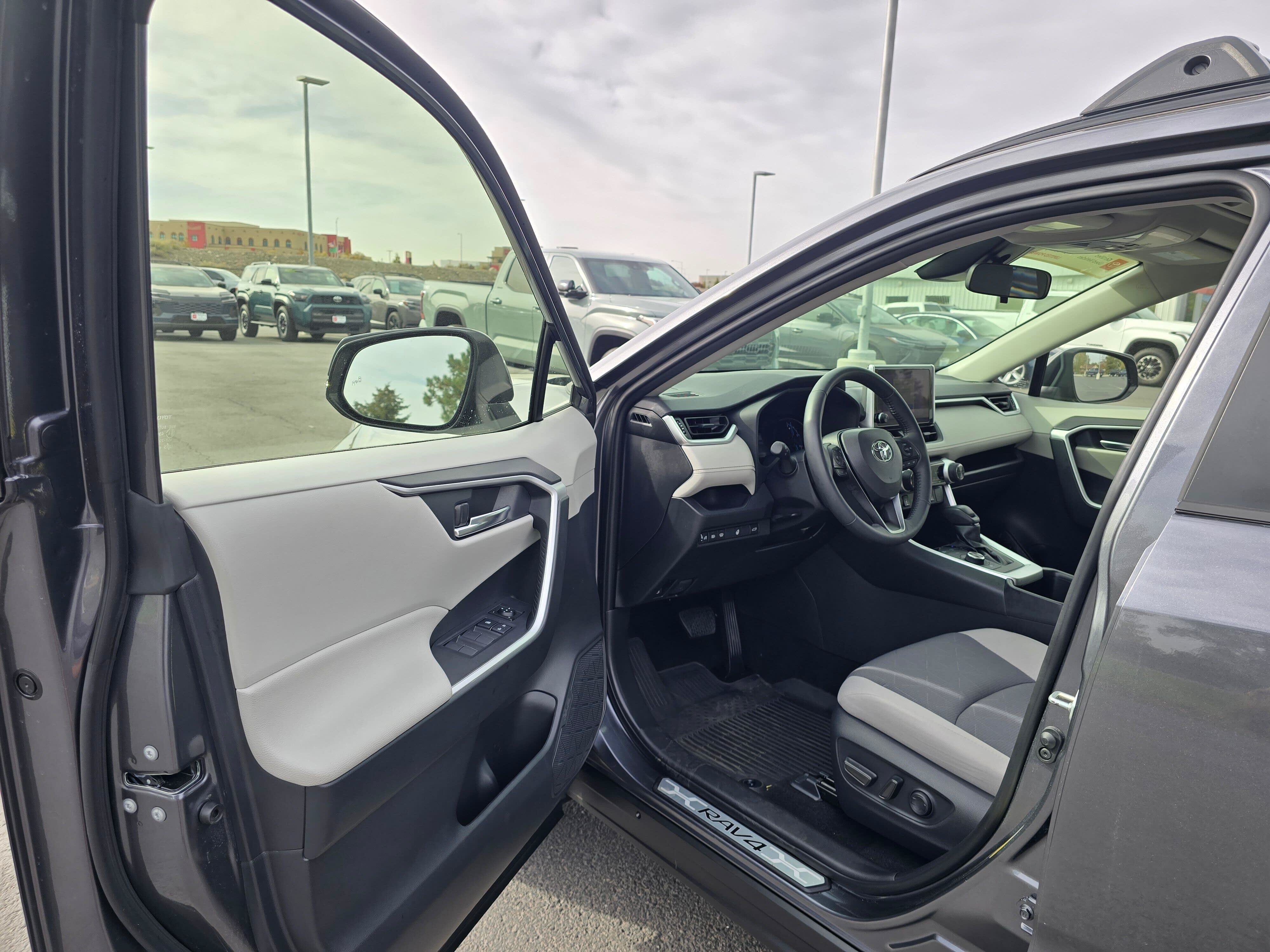 Certified 2024 Toyota RAV4 XLE w/ Convenience Package AWD/4WD image 18