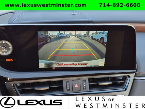 Used 2025 Lexus ES 300h w/ Premium Package FWD image 19