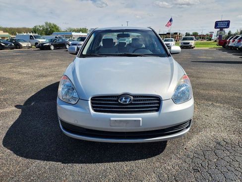 Used 2011 Hyundai Accent GLS image 12