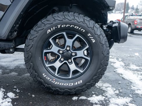 Used 2021 Jeep Wrangler Rubicon w/ Cold Weather Group image 10