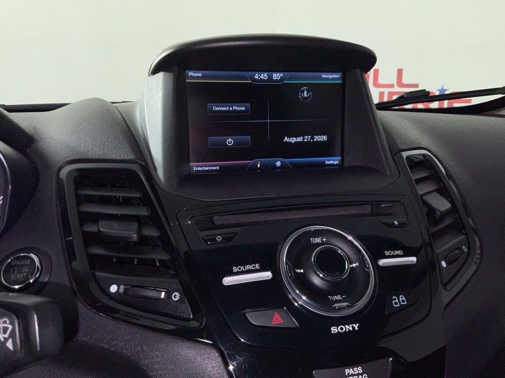 Used 2015 Ford Fiesta Titanium FWD image 21
