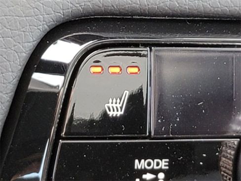 Used 2025 Honda Pilot Touring image 12