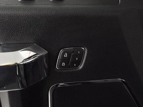 Used 2019 Ford F150 Lariat w/ Equipment Group 502A Luxury image 30