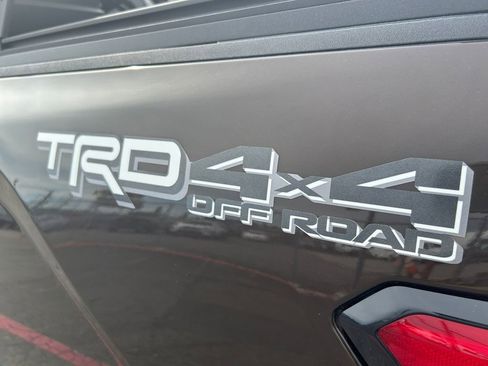 Used 2022 Toyota Tundra Limited w/ TRD Off-Road Package AWD/4WD image 34