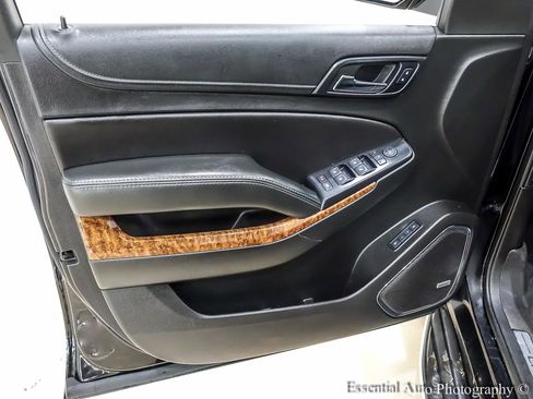 Used 2018 Chevrolet Tahoe Premier AWD/4WD image 28