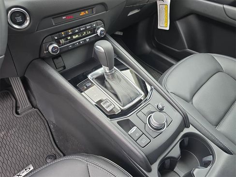 New 2025 MAZDA CX-5 AWD 2.5 S w/ Preferred Package image 19