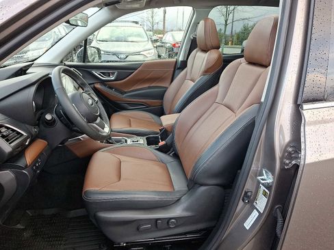 Used 2023 Subaru Forester Touring image 15