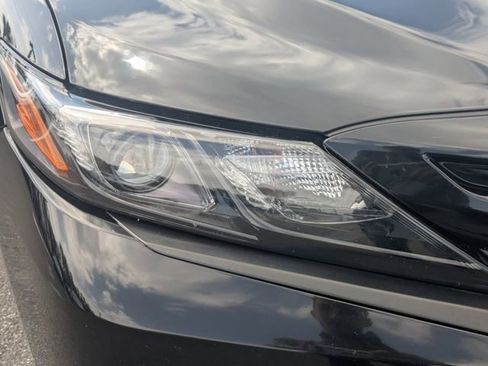 Used 2024 Toyota Camry SE w/ Convenience Package FWD image 9