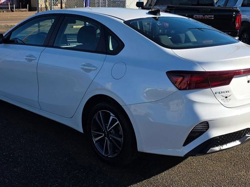 Used 2024 Kia Forte LXS FWD image 5