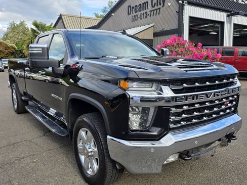 Used 2021 Chevrolet Silverado 3500 LTZ w/ LTZ Premium Package image 2