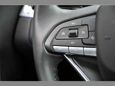 Used 2024 Cadillac XT6 Luxury w/ LPO, Floor Liner Package AWD/4WD image 35