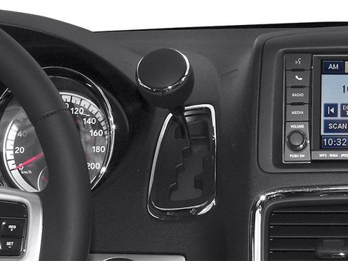 Used 2013 Dodge Grand Caravan SXT FWD image 13