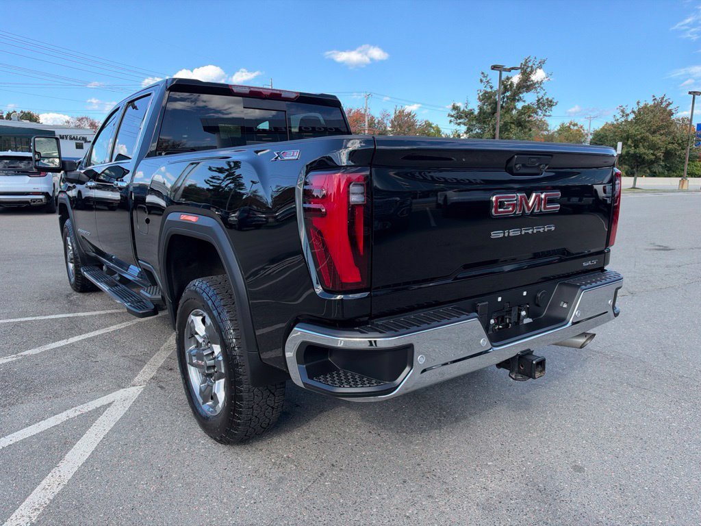 Used 2026 GMC Sierra 2500 SLT w/ SLT Premium Package AWD/4WD image 4