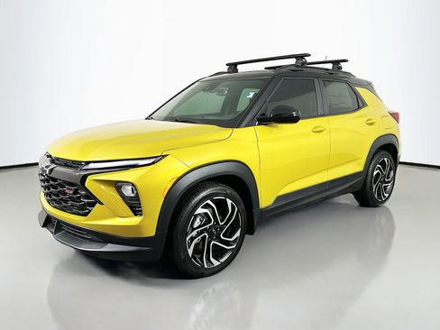 New 2025 Chevrolet TrailBlazer RS w/ Convenience Package FWD image 3