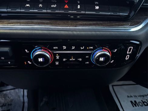 Used 2023 GMC Sierra 1500 Elevation image 27