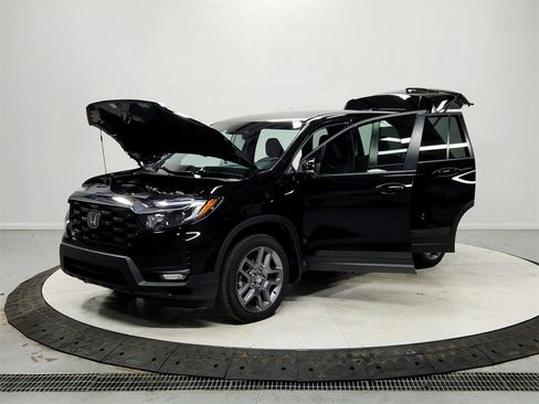 Used 2023 Honda Passport EX-L image 11