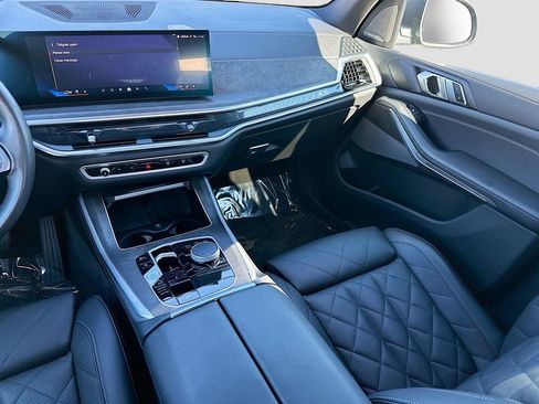 Used 2025 BMW X5 sDrive40i image 24