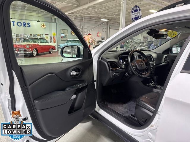 Certified 2021 Jeep Cherokee Latitude Plus AWD/4WD image 14
