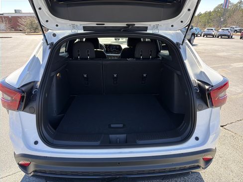 New 2026 Chevrolet Trax RS image 18