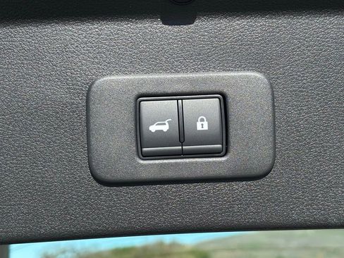 New 2026 Nissan Leaf Platinum+ w/ Illuminated Package image 25