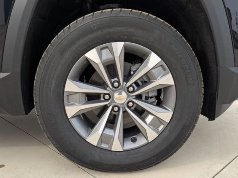 New 2026 Chevrolet Equinox LT w/ Convenience Package II image 10