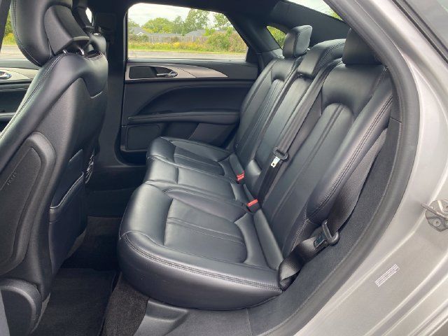 Used 2018 Lincoln MKZ Premiere FWD image 18
