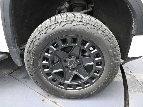 Used 2019 GMC Sierra 1500 AT4 w/ AT4 Premium Package AWD/4WD image 33