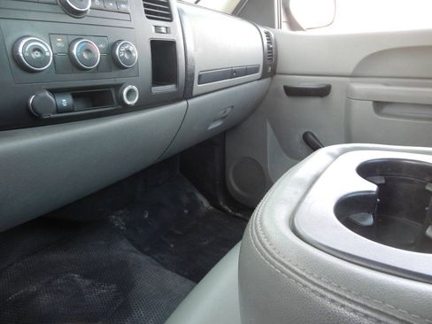Used 2012 Chevrolet Silverado 1500 W/T RWD image 31