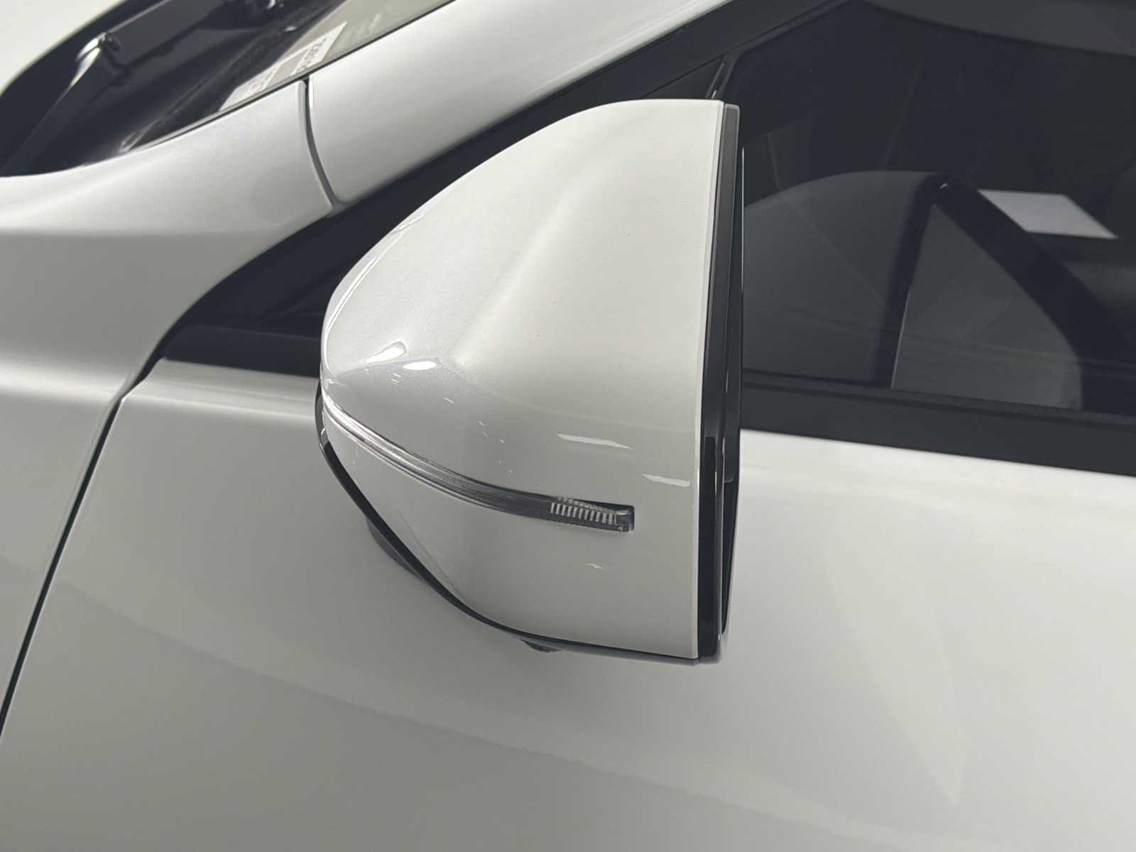 New 2026 Lexus ES 350h w/ Accessory Package (Z2) FWD image 18