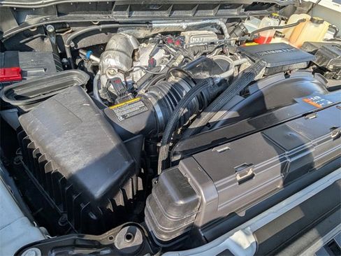 Used 2023 Chevrolet Silverado 3500 High Country w/ Technology Package image 17