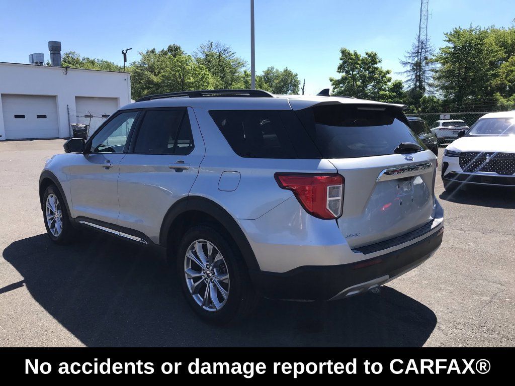 Used 2024 Ford Explorer XLT w/ Equipment Group 202A AWD/4WD image 3