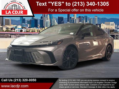 Used 2025 Toyota Camry XSE image 1