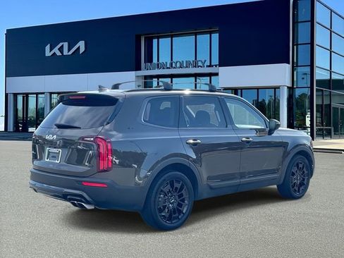 Certified 2022 Kia Telluride SX w/ SX Prestige Package image 6