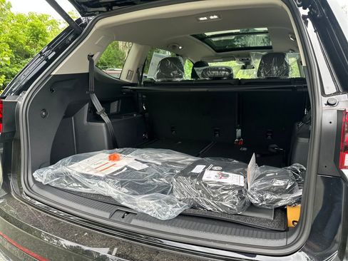 New 2026 Volkswagen Atlas SEL Premium R-Line AWD/4WD image 18