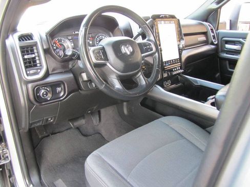 Used 2024 RAM 3500 Big Horn w/ Night Edition AWD/4WD image 13