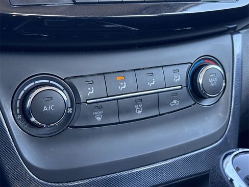 Used 2017 Nissan Sentra SR w/ Protection Package image 16