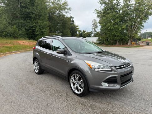 Used 2014 Ford Escape Titanium w/ Equipment Group 401A FWD image 6