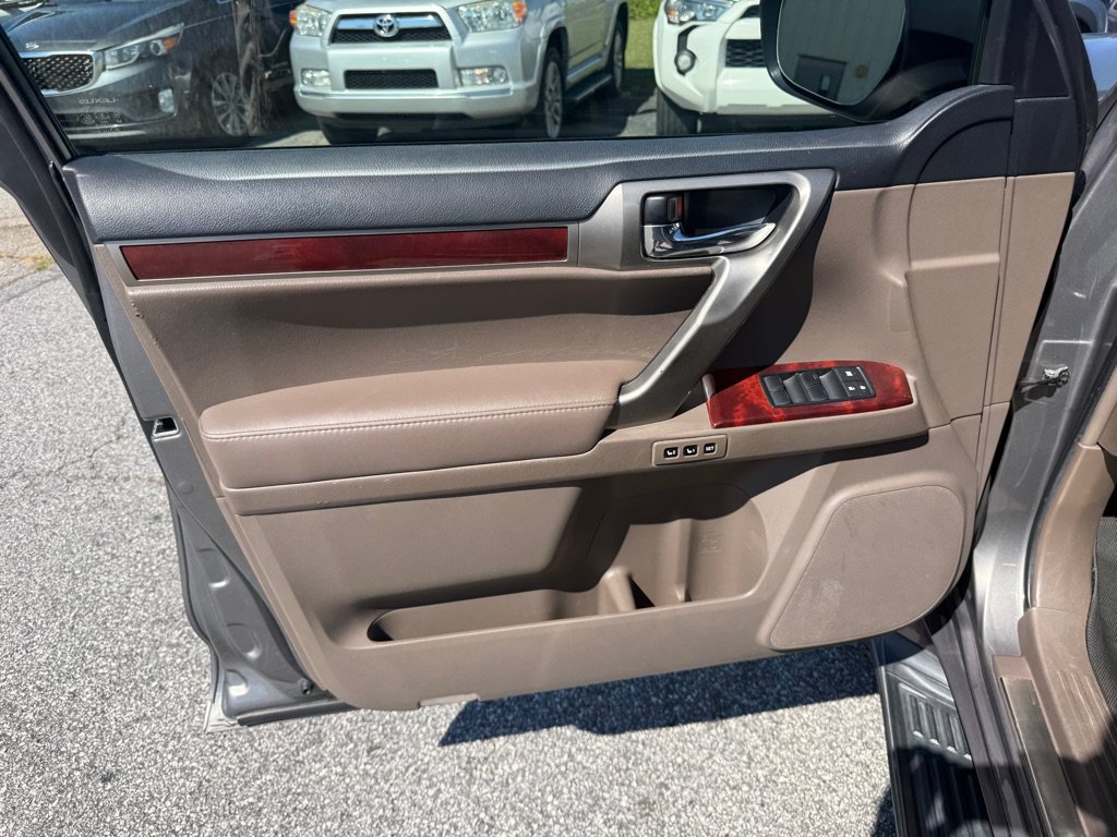 Used 2013 Lexus GX 460 w/ Comfort Plus Pkg AWD/4WD image 13