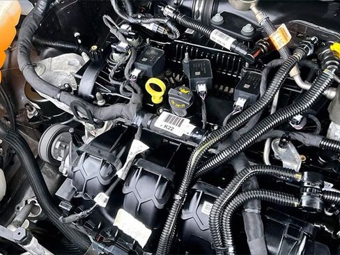 Used 2024 Ford Edge Titanium image 31