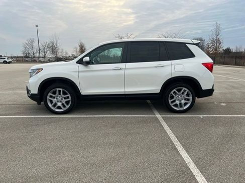 Used 2025 Honda Passport EX-L image 5