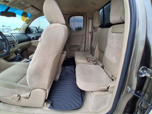 Used 2009 Toyota Tacoma PreRunner RWD image 21
