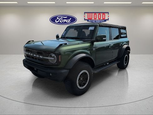 Used 2022 Ford Bronco Outer Banks w/ Sasquatch Package AWD/4WD image 6