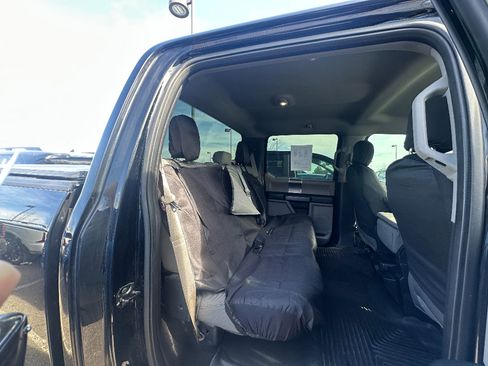 Used 2018 Ford F150 XLT w/ XTR Package image 17