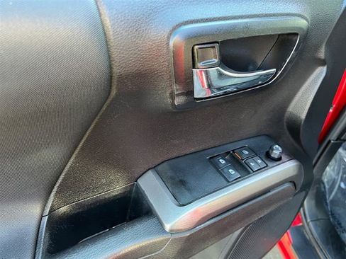 Certified 2022 Toyota Tacoma TRD Sport w/ TRD Premium Sport Package image 13