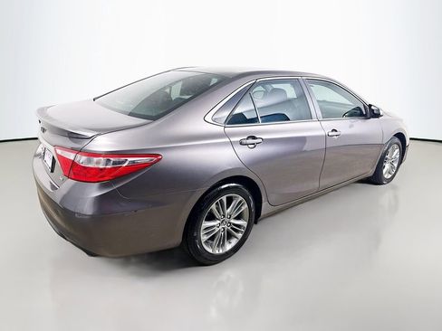 Used 2015 Toyota Camry SE FWD image 7