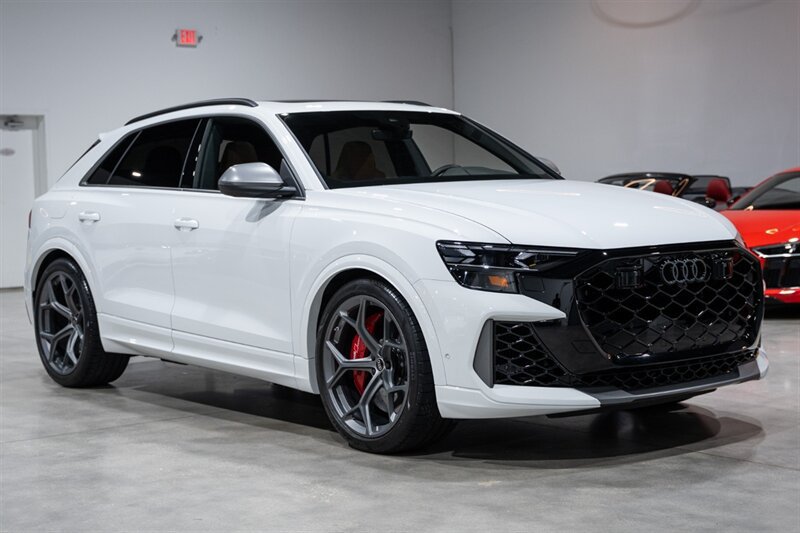 Used 2025 Audi RS Q8 performance AWD/4WD image 14