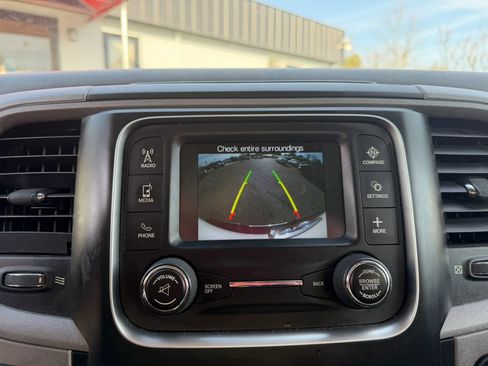 Used 2017 RAM 2500 Tradesman w/ Chrome Appearance Group image 17