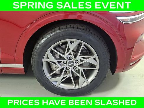 Used 2023 Genesis GV70 2.5T w/ Select Package image 9