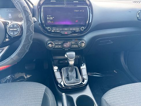 Used 2023 Kia Soul EX FWD image 18