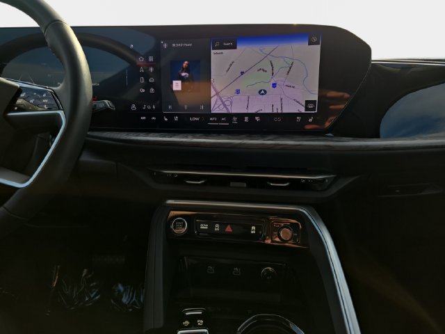Certified 2025 Audi Q5 Premium Plus w/ Premium Plus AWD/4WD image 23